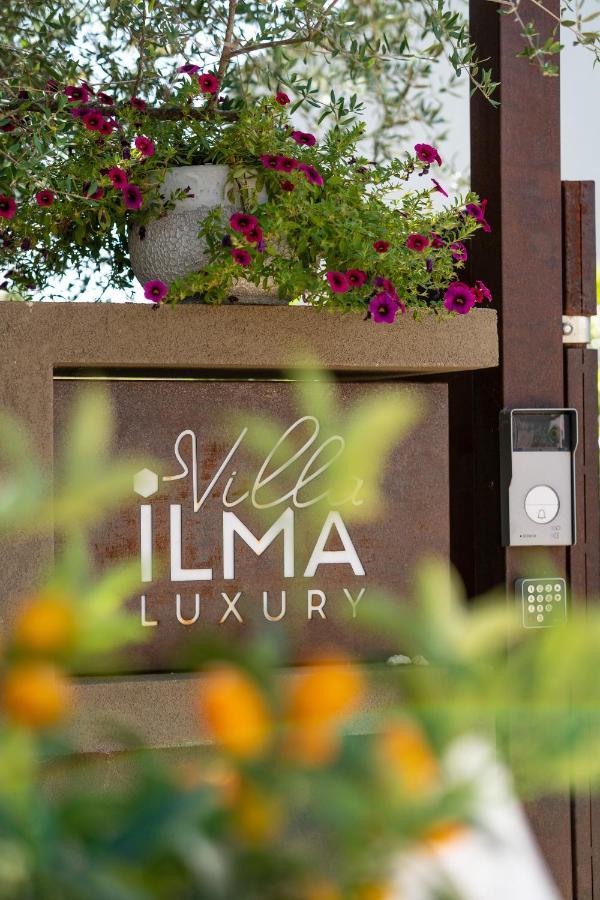 Villa Ilma Luxury Rooms 阿尔扎凯纳 外观 照片